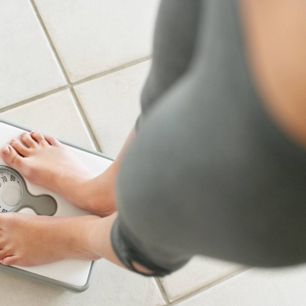 糖により身体の不調が続き肌や髪の老化が近づいてくるわけサムネイル